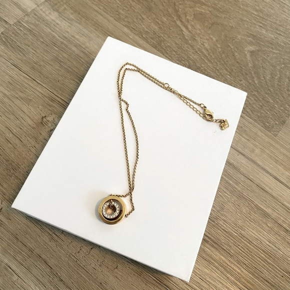 Swarovski Hollow Pendant- GOLD - Picture 5 of 7